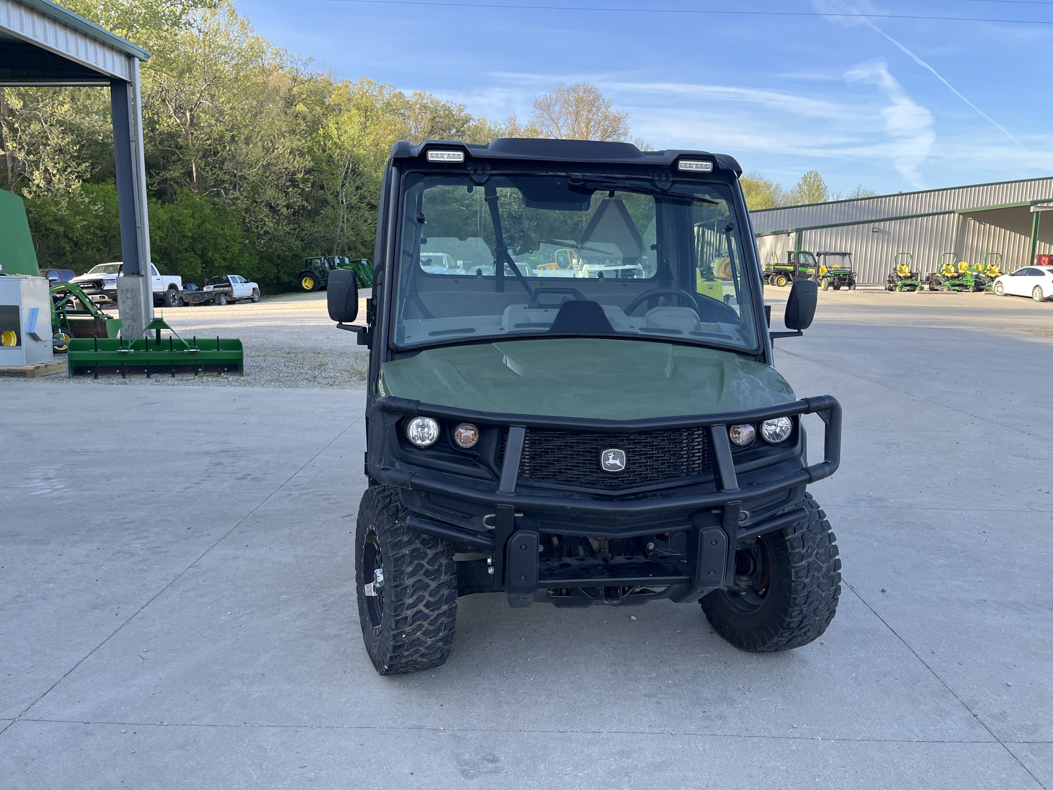  2024 John Deere XUV 835R at Heritage Tractor in Jefferson City, MO