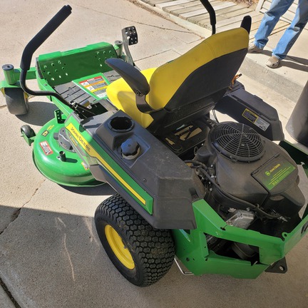 2024 John Deere Z320R (2nd thumbnail)