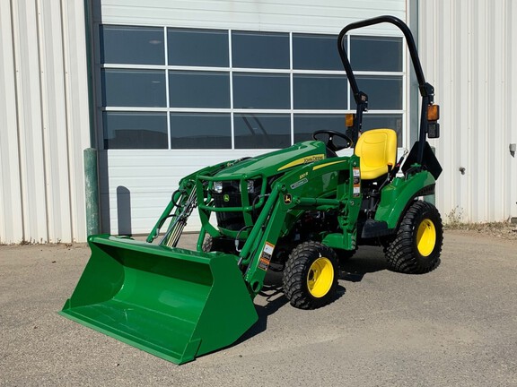  John Deere 1023E
