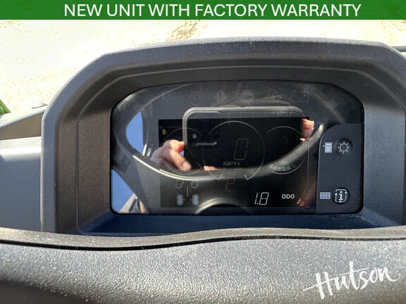 Photo of 2025 John Deere XUV 875M