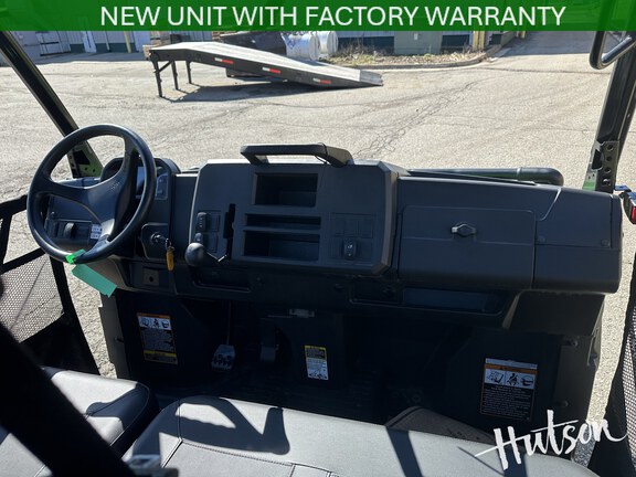 Photo of 2025 John Deere XUV 875M