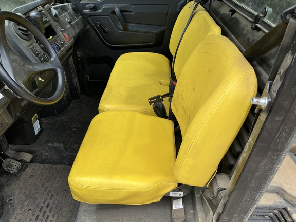 2022 John Deere XUV 835M - Photo12