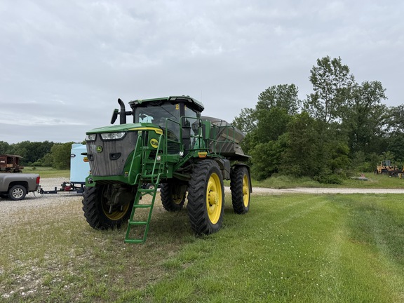 Photo of 2023 John Deere 600R