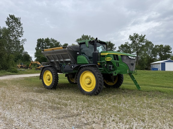 Photo of 2023 John Deere 600R