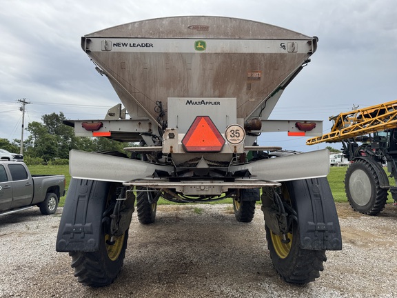 Photo of 2023 John Deere 600R