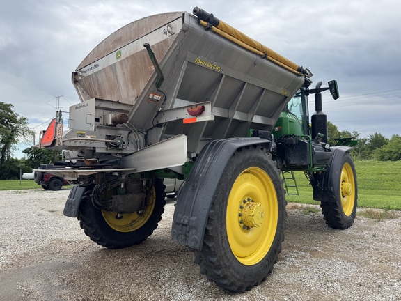 Photo of 2023 John Deere 600R