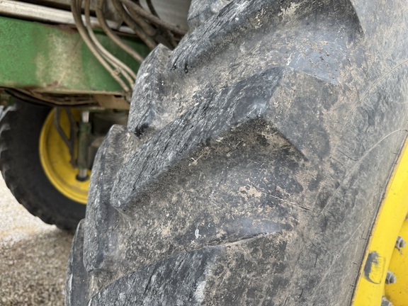 Photo of 2023 John Deere 600R