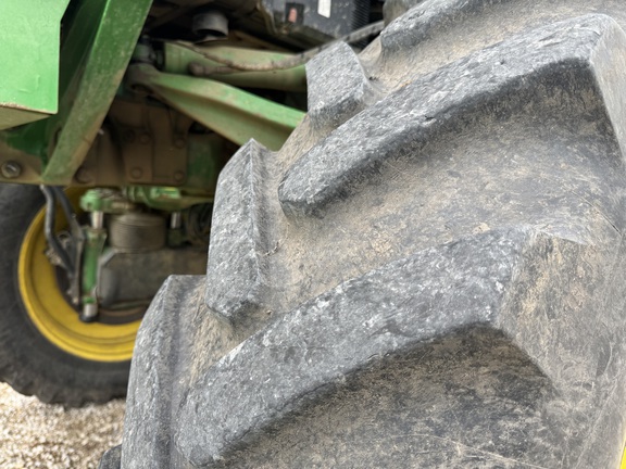Photo of 2023 John Deere 600R