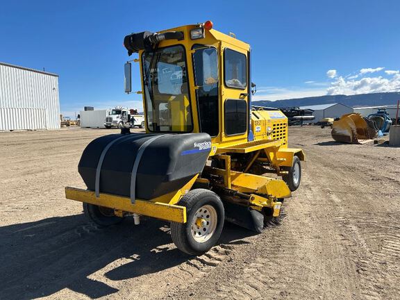 Photo of a 2017 Superior Broom DT80JD