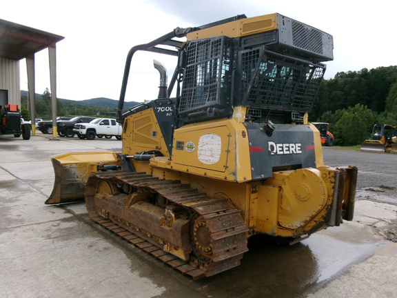 2022 John Deere 700L