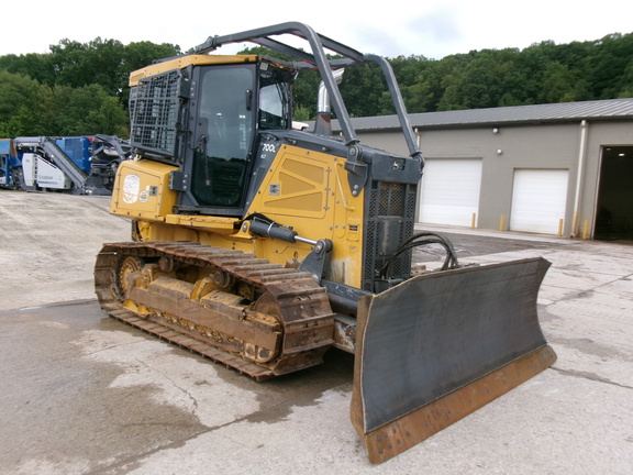 2022 John Deere 700L