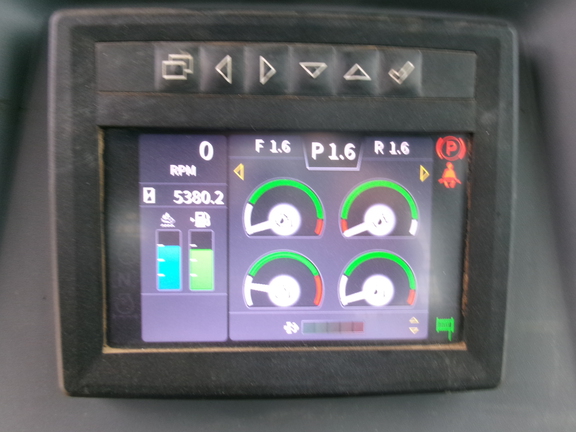2022 John Deere 700L
