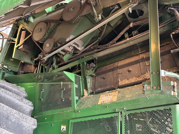 Used 2005 John Deere 9660 STS Combines at Koenig Equipment in Anna, OH - Photo11