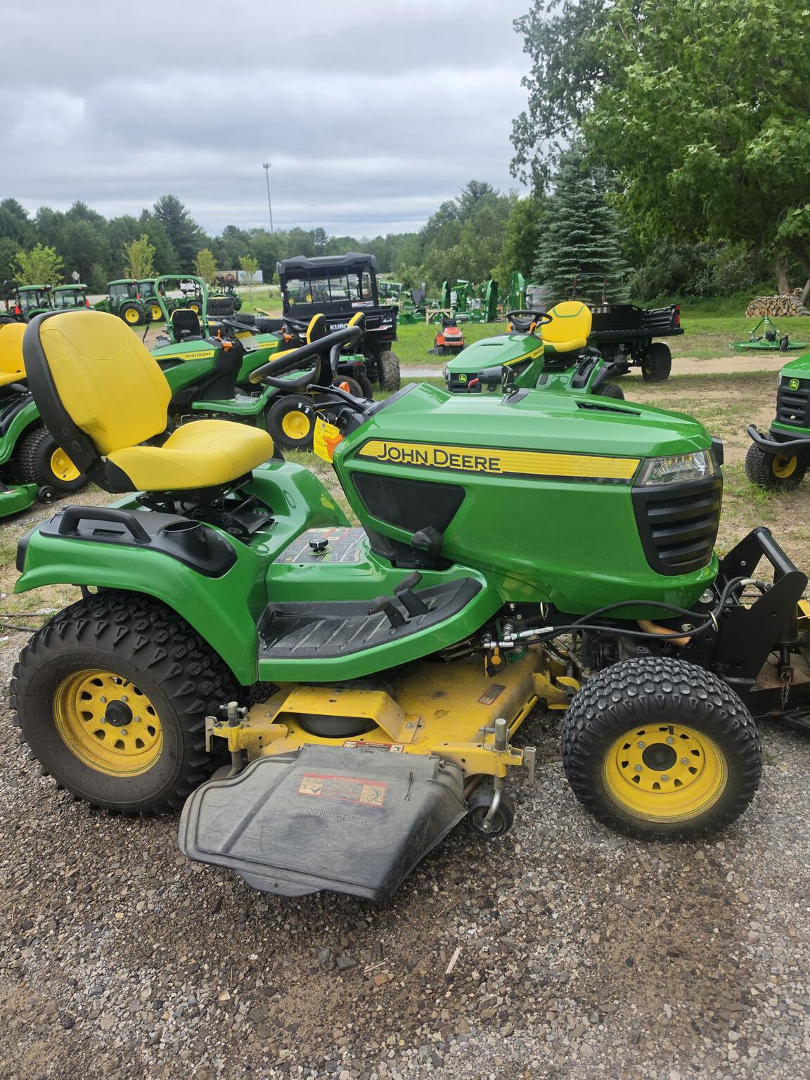 2013 John Deere X739