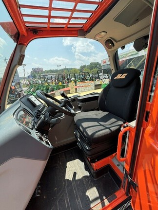 2024 JLG AG823-7