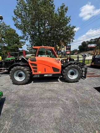 2024 JLG AG823