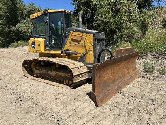 2023 John Deere 700L