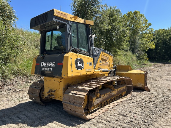 2023 John Deere 700L