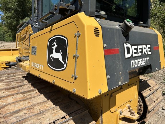 2023 John Deere 700L