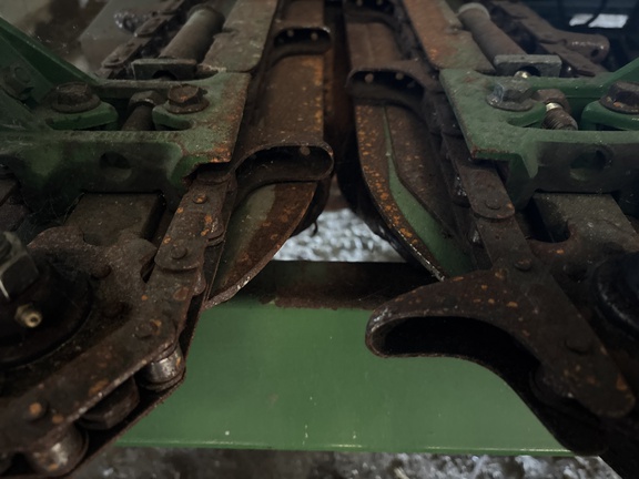 Used 2005 John Deere 893 Corn and Row Crop headers at Koenig Equipment in Franklin, IN - Photo1