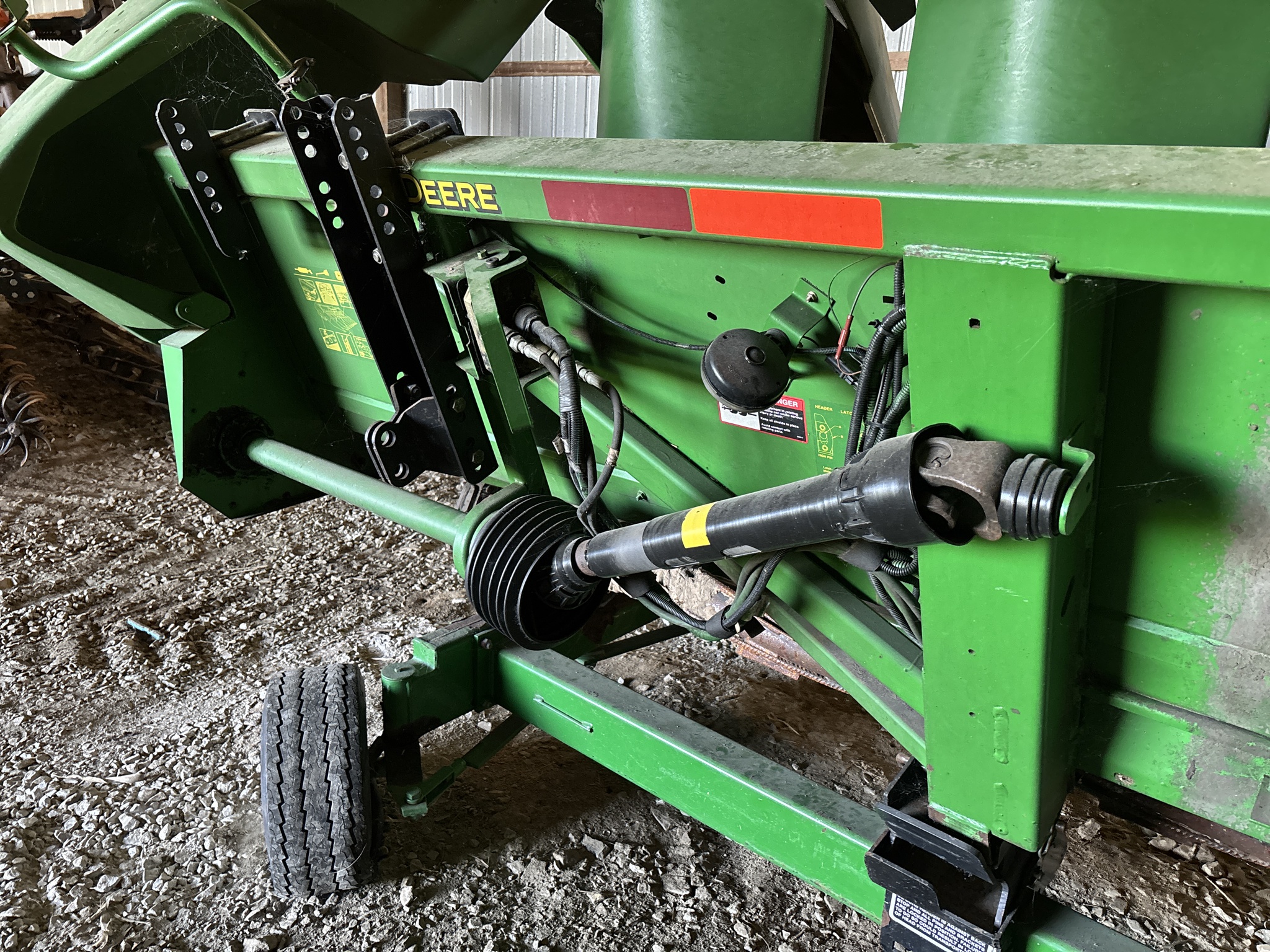 Used 2005 John Deere 893 Corn and Row Crop headers at Koenig Equipment in Franklin, IN - PhotoXL20