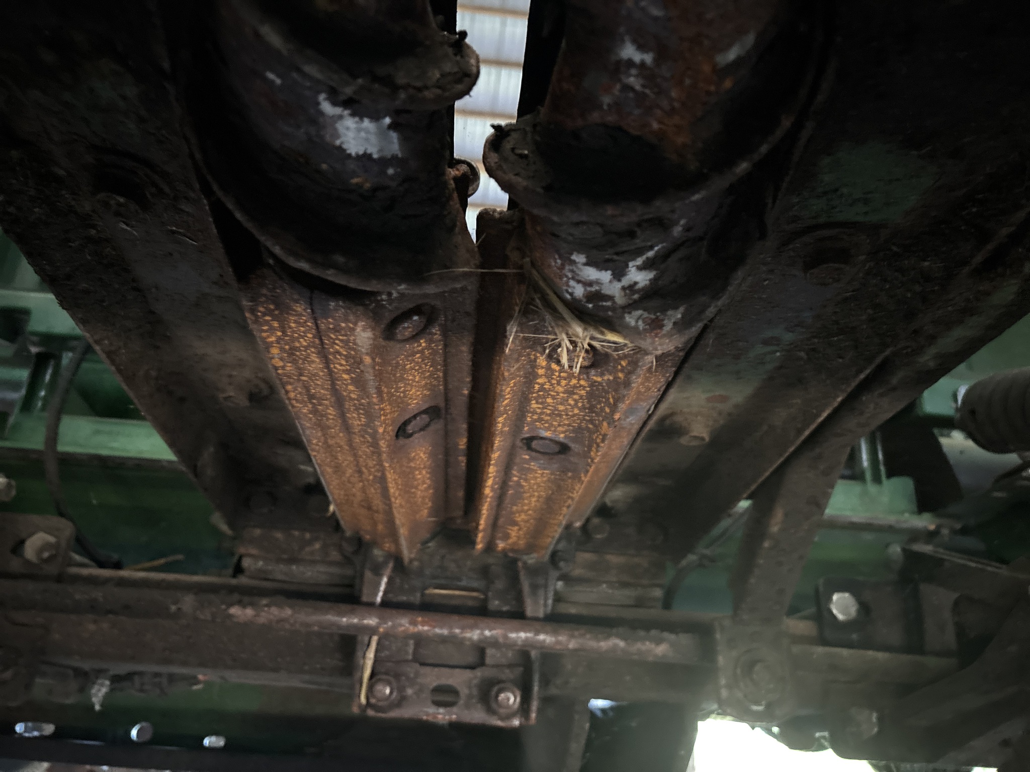 Used 2005 John Deere 893 Corn and Row Crop headers at Koenig Equipment in Franklin, IN - PhotoXL22