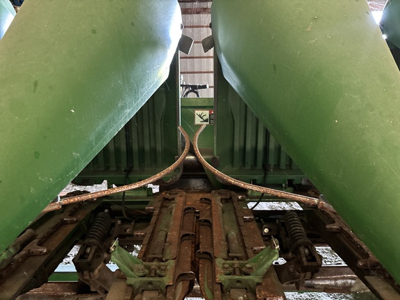 Used 2005 John Deere 893 Corn and Row Crop headers at Koenig Equipment in Franklin, IN - Photo27