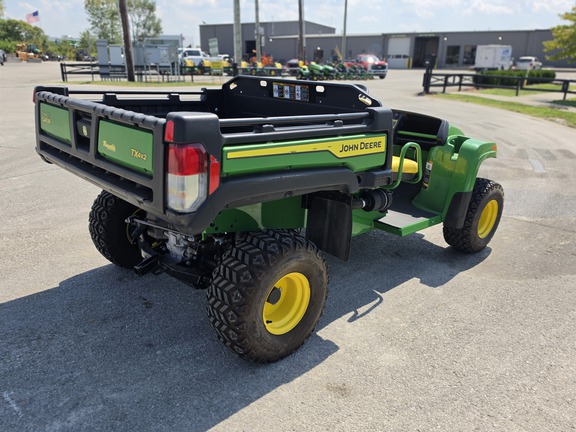 2025 John-Deere TX 4X2