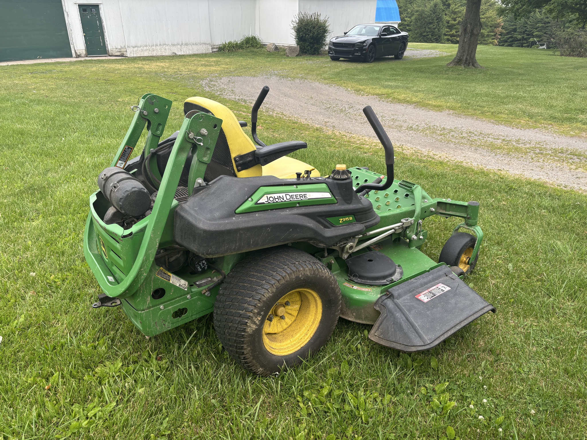 Used 2016 John Deere Z915B Zero Turn Mowers at Koenig Equipment in Urbana, OH - PhotoXL7