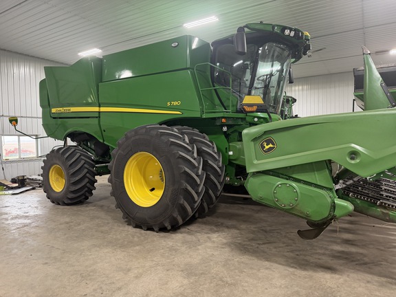  John Deere S780