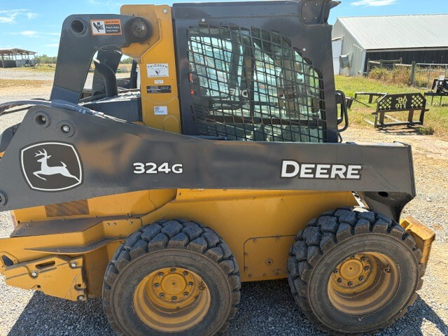 2023 John Deere 324G