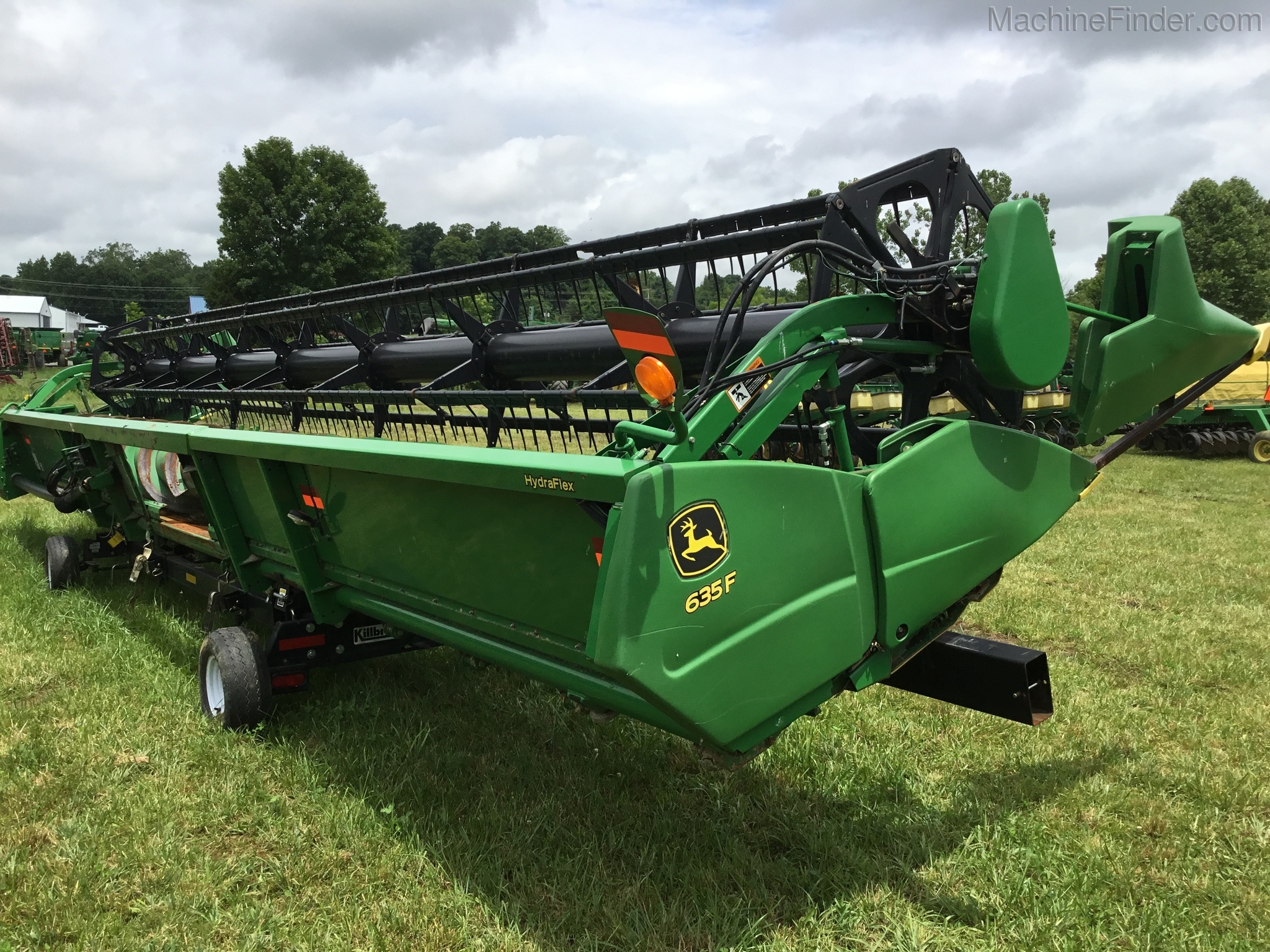 2009 John Deere 635F Image 11