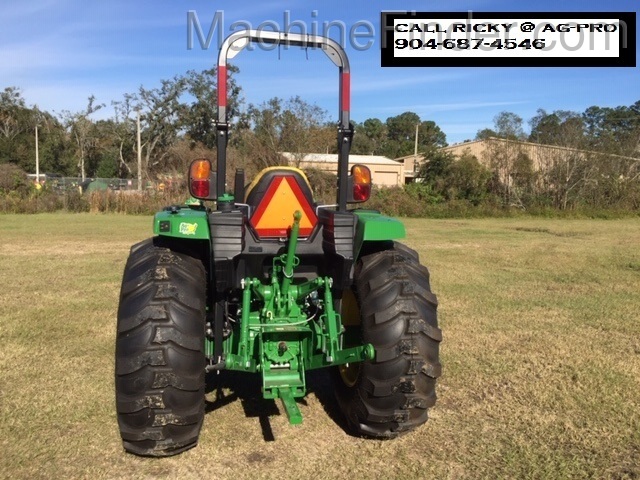 2020 John Deere 4066R Image 4