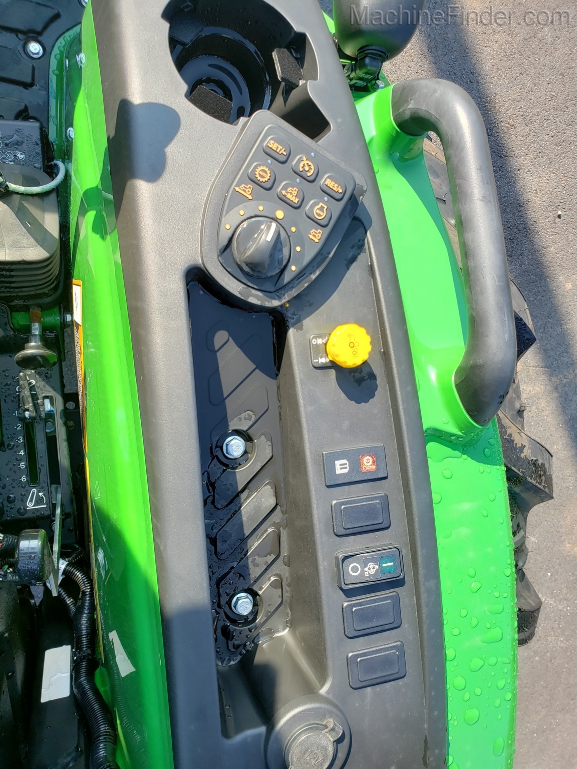 2020 John Deere 4066M Heavy Duty Image 6