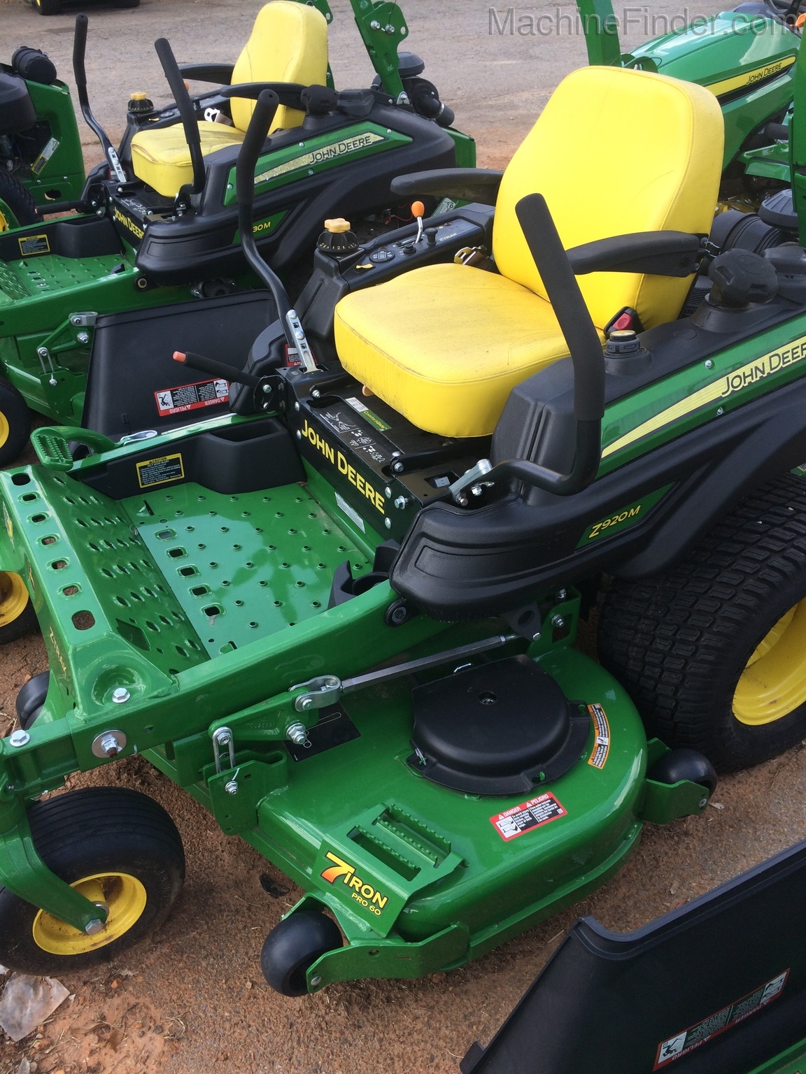 2018 John Deere Z920M Image 1