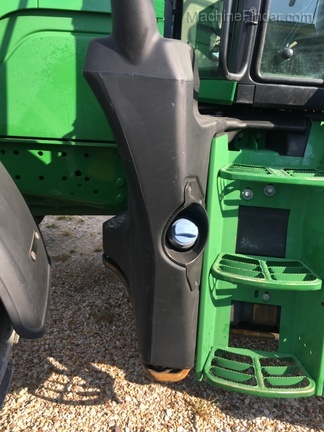 2018 John Deere 6155M Image 6