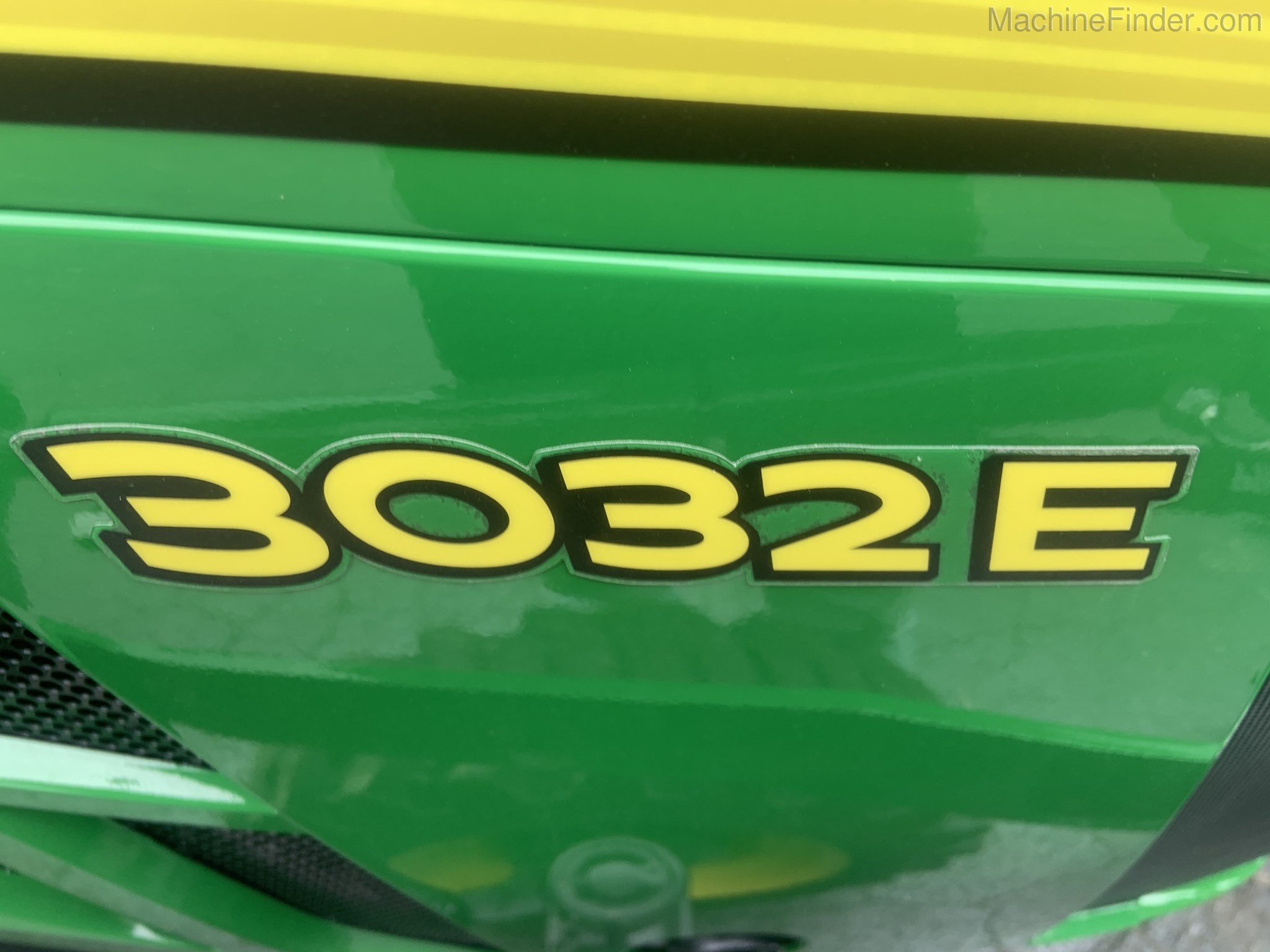 2020 John Deere 3032E Image 5