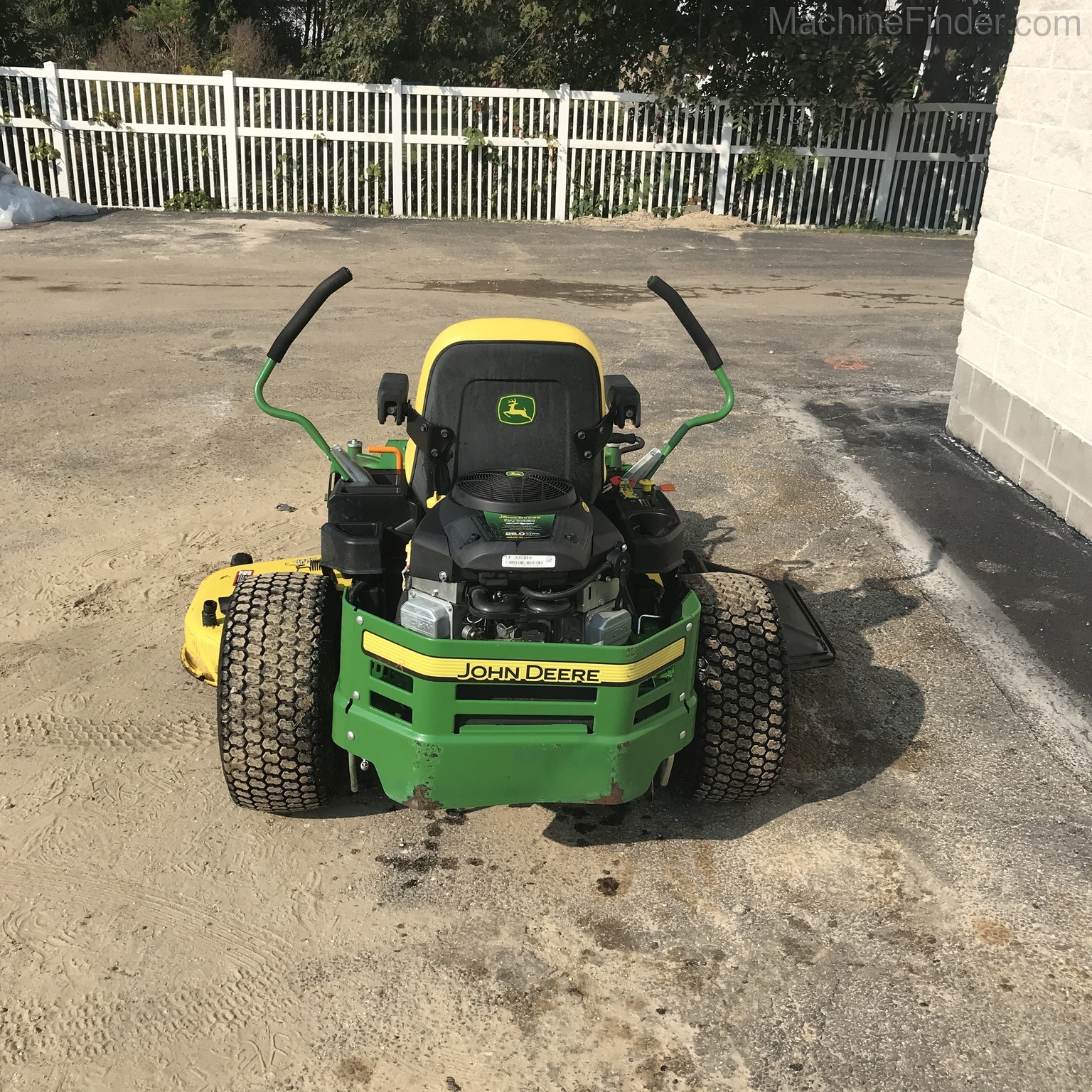2017 John Deere Z375R Image 3