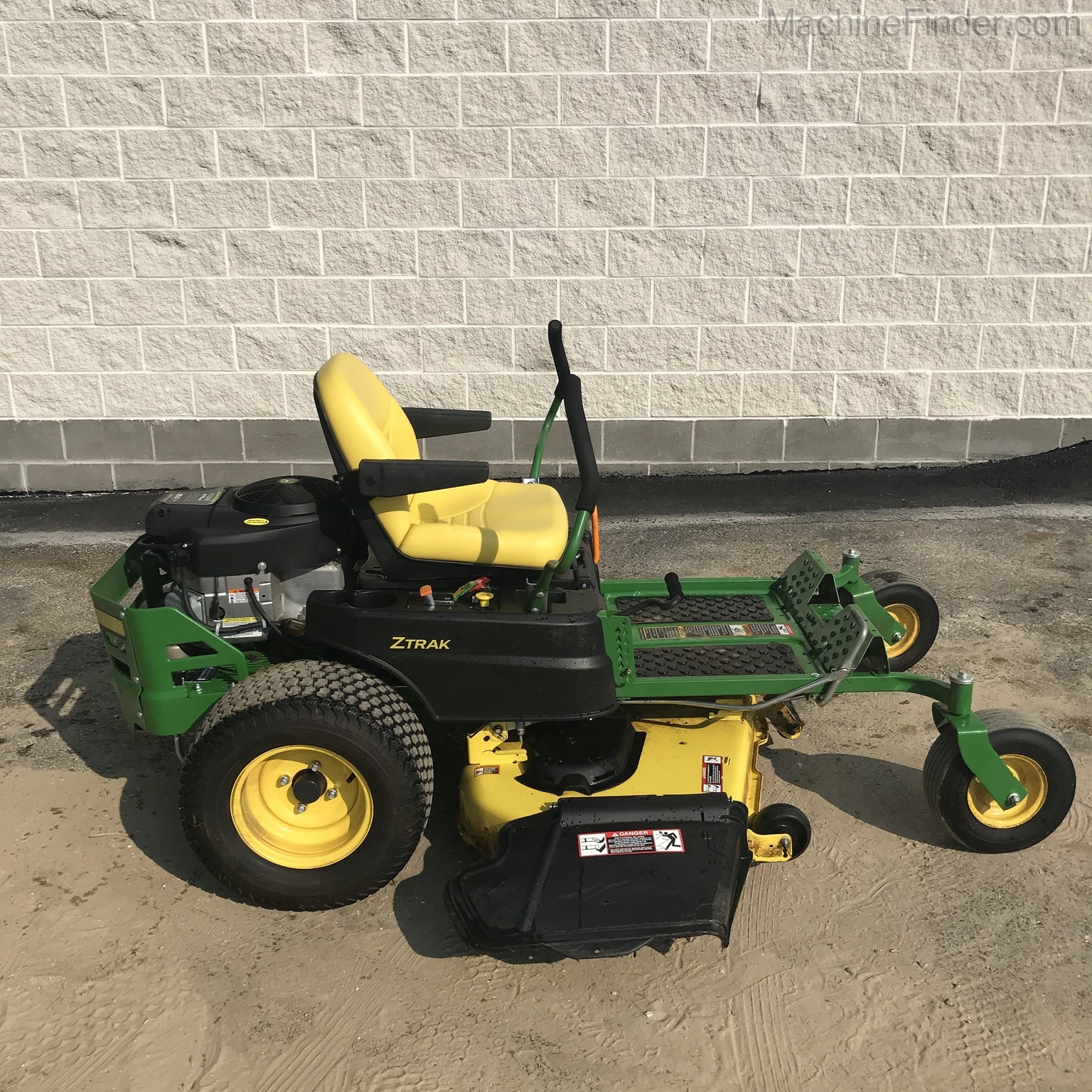 2017 John Deere Z375R Image 5