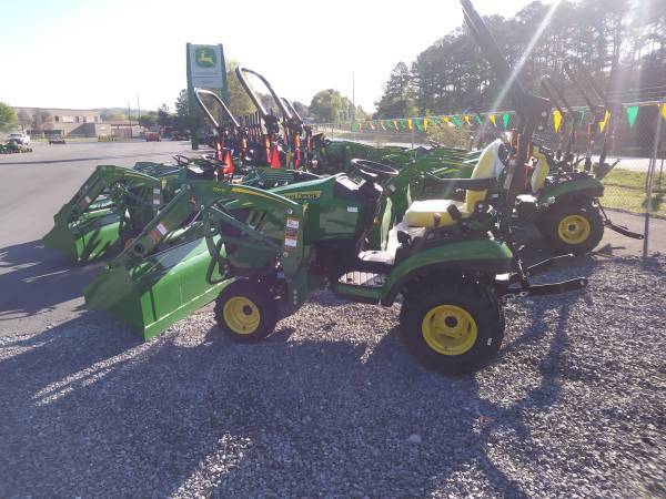 2024 John Deere 1025R Image 7