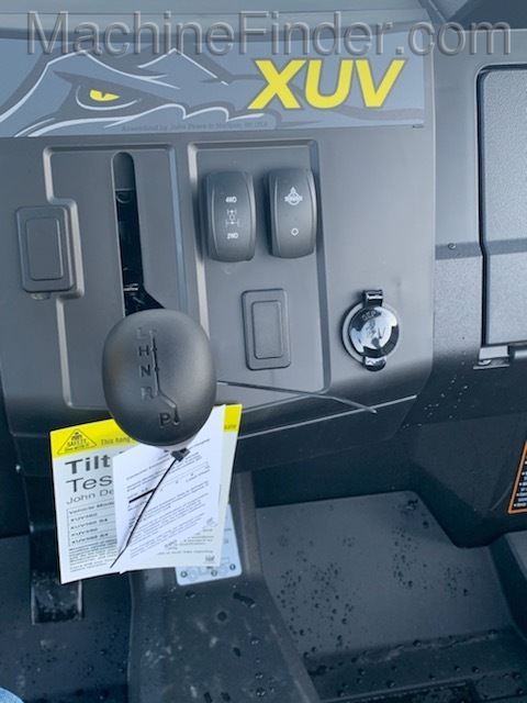 2020 John Deere XUV 590M Image 6