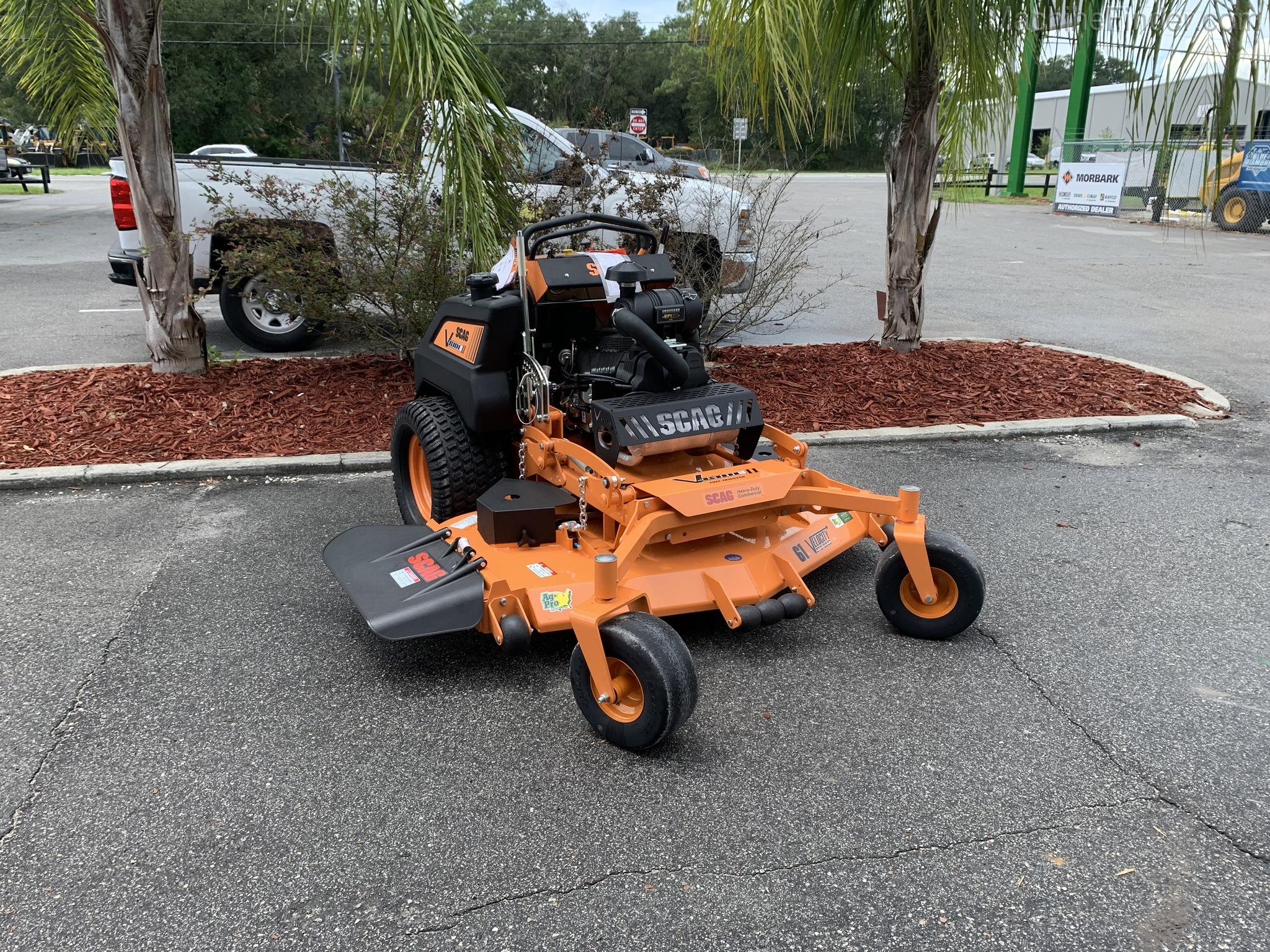 2020 Scag SVRII61V-37BVEFI Image 2