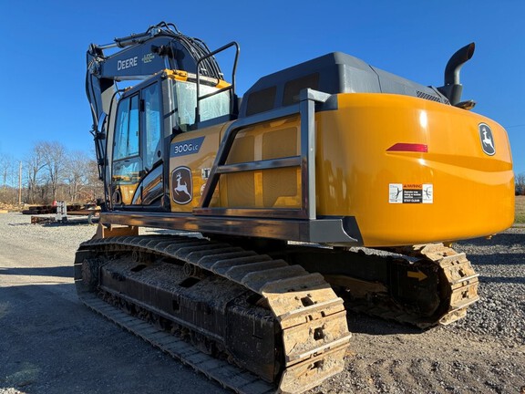 2022 John Deere 300GL