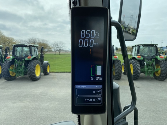 2021 John Deere 6120M-8