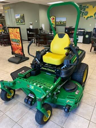 2025 John Deere Z920M Image 1