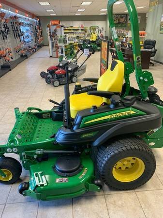 2025 John Deere Z920M Image 3