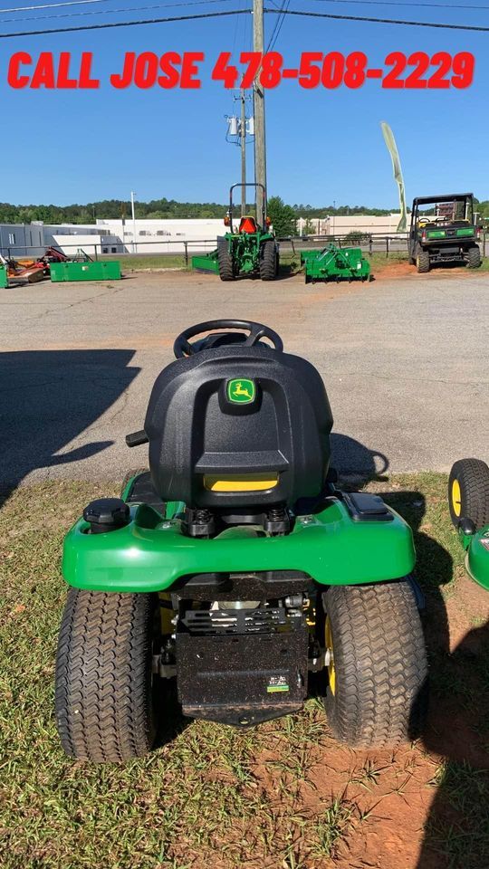 2023 John Deere X350 Image 2