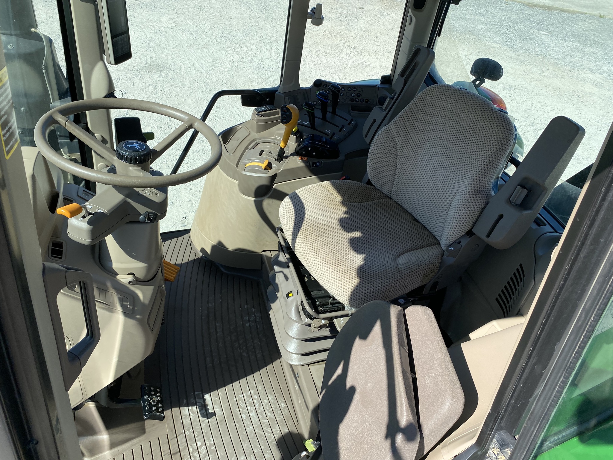 2022 John Deere 6110M Utility Tractors Bunkie, LA