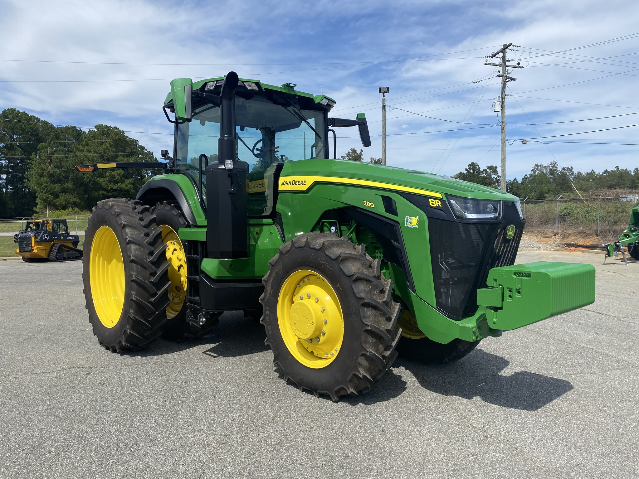 2023 John Deere 8R 280 Image 4