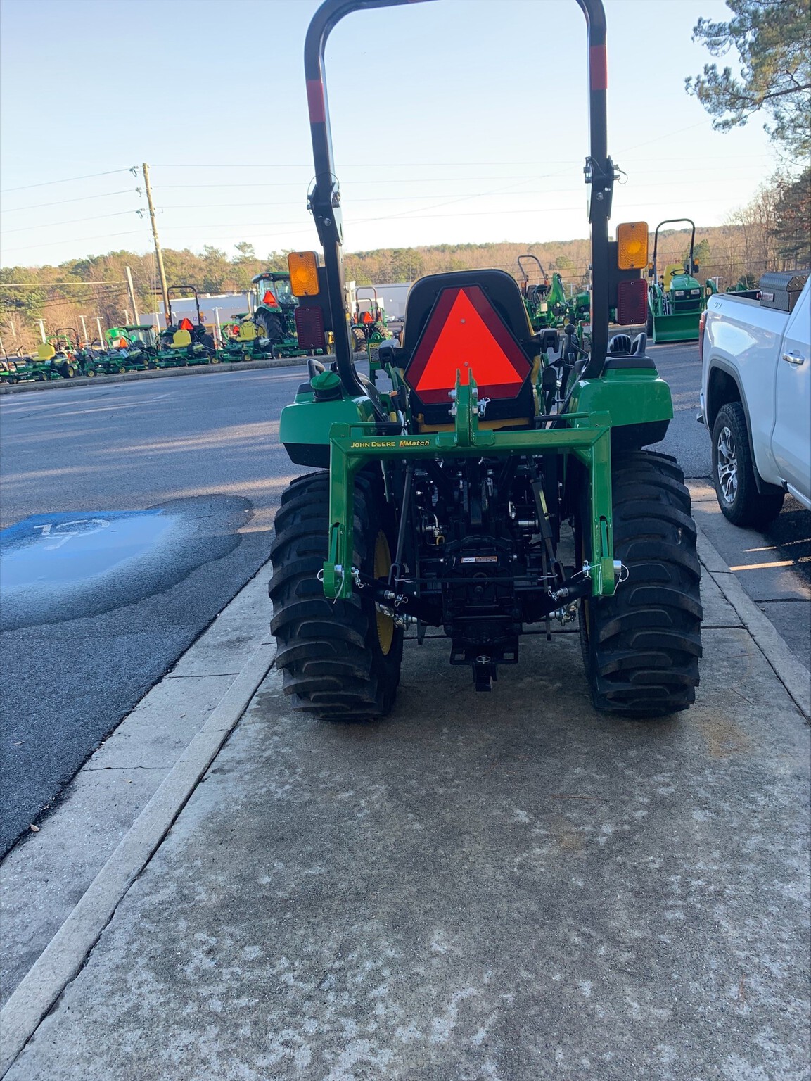 2022 John Deere 2038R Image 2